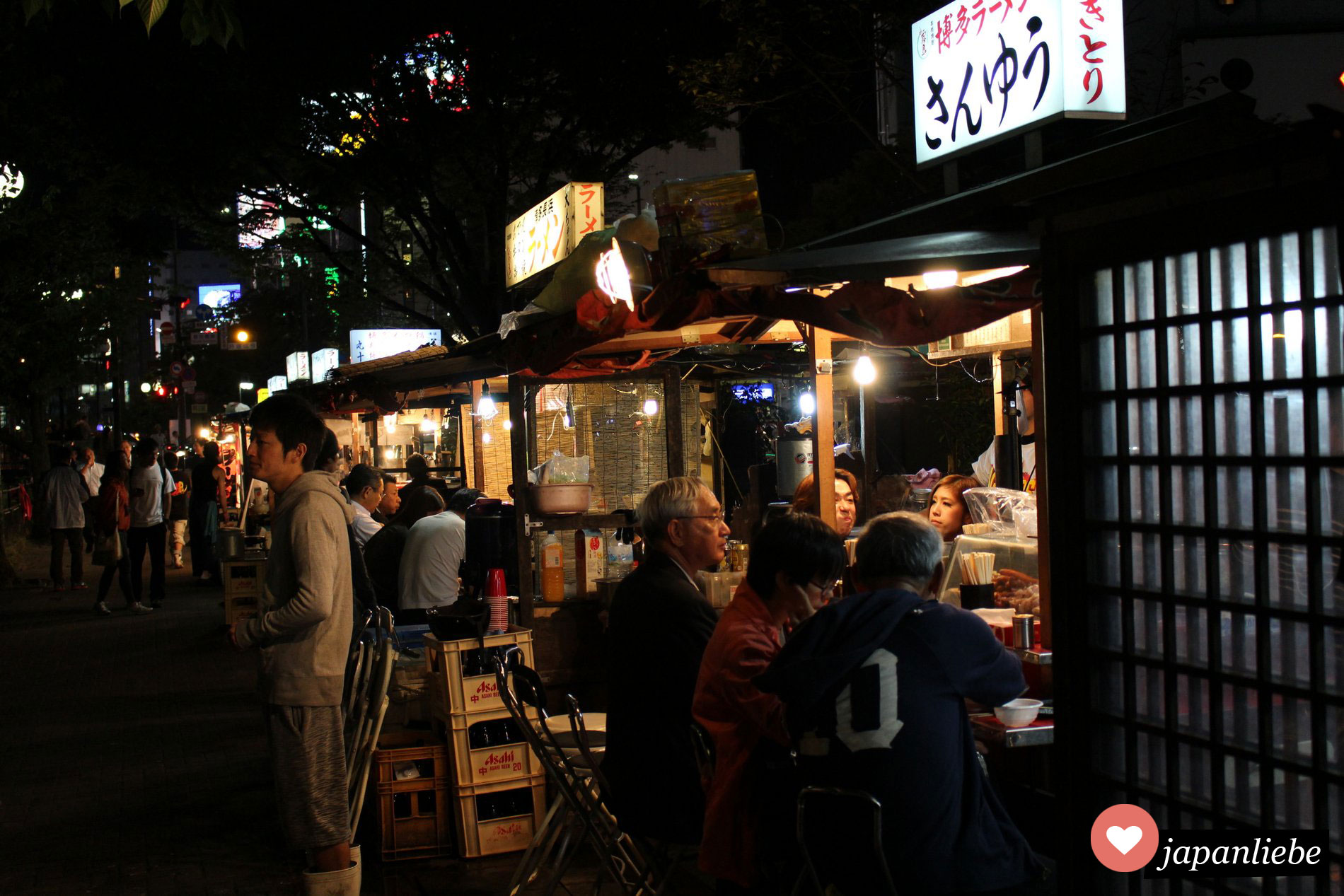 Yatai heißen die berühmten Freiluft-Minirestaurants in Fukuoka, von denen über 120 Stück über die ganze Stadt verteilt sind.