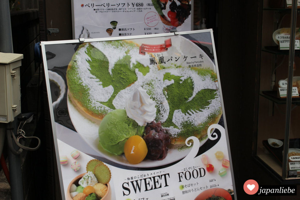 Regionale Spezialitäten PhönixGrünteePancakes in Uji, Kyōto