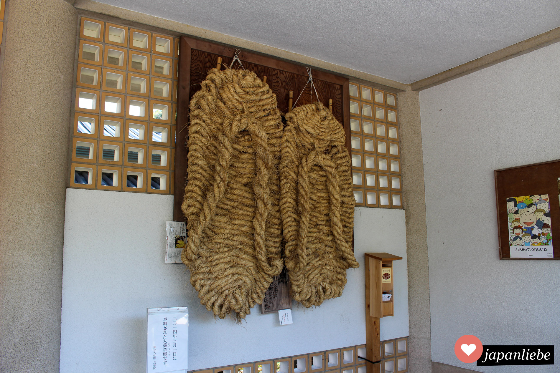 1,8 Meter hoch und geflochten für den riseigen Buddha von Kamakura.