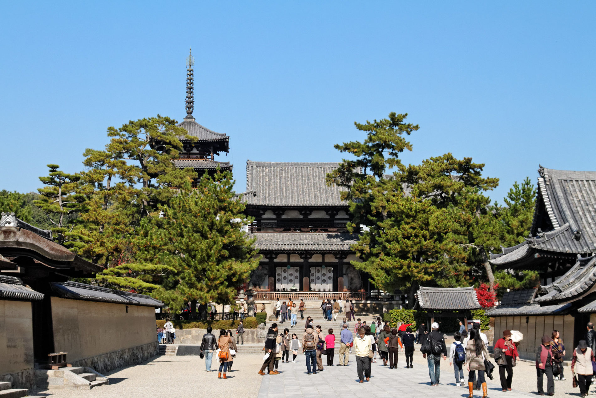 Die älteste Holzpagode Japans steht am Horyu-ji Tempel in der Präfektur Nara.