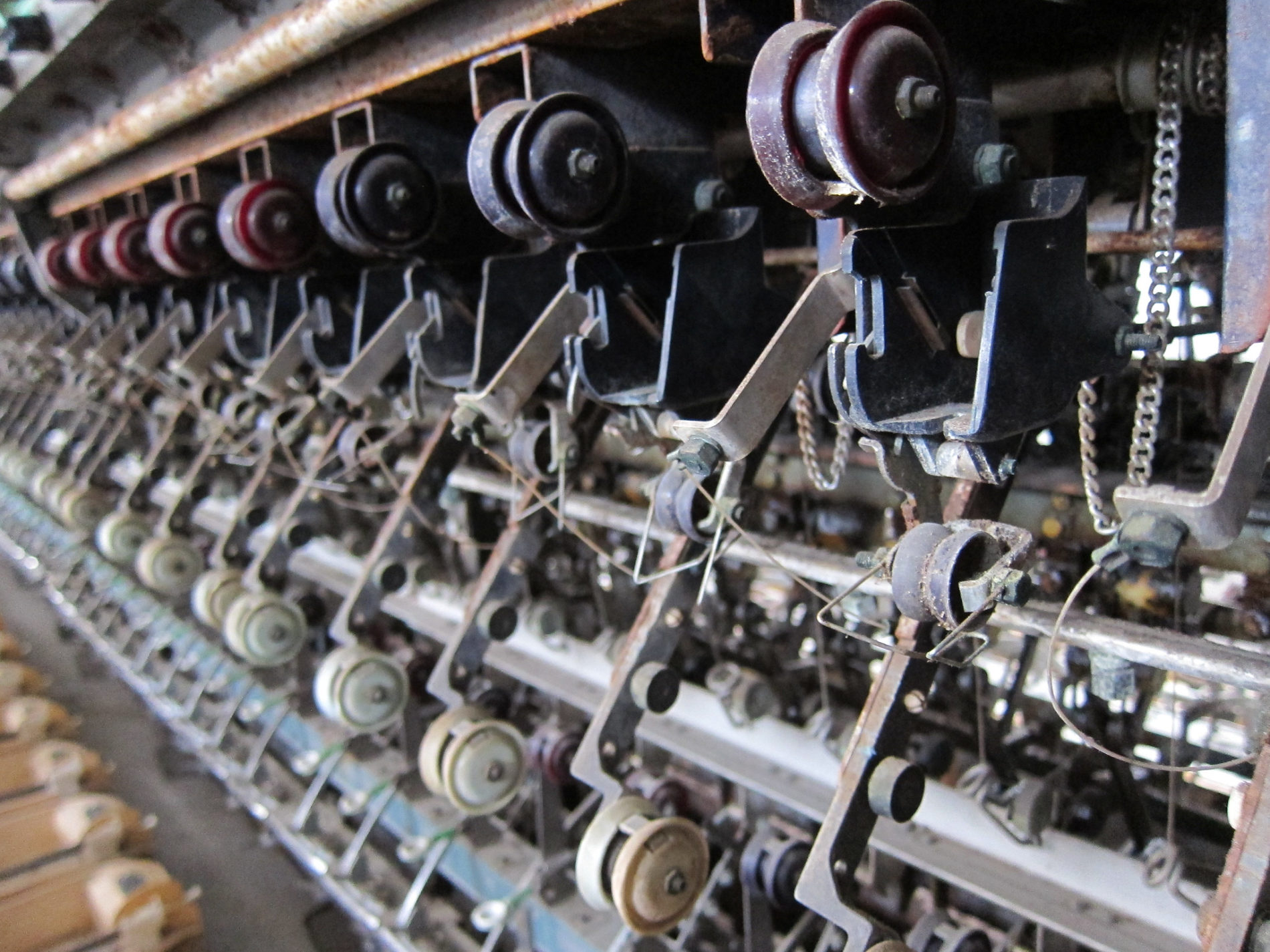 Maschinen in der Seidenspinnerei in Tomioka. (Foto: https://www.flickr.com/photos/kuruman/15723838180)