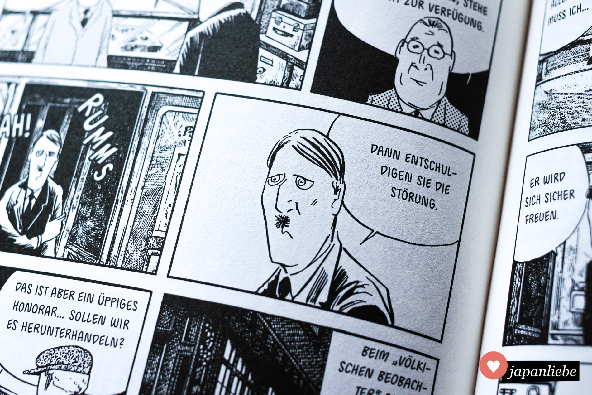 Hitler als Mangafigur. Obwohl Mizukis Charaktere in anderen Werken durch den comichaften Zeichenstil manchmal ulkig wirken, funktioniert es in "Hitler" überraschend gut.