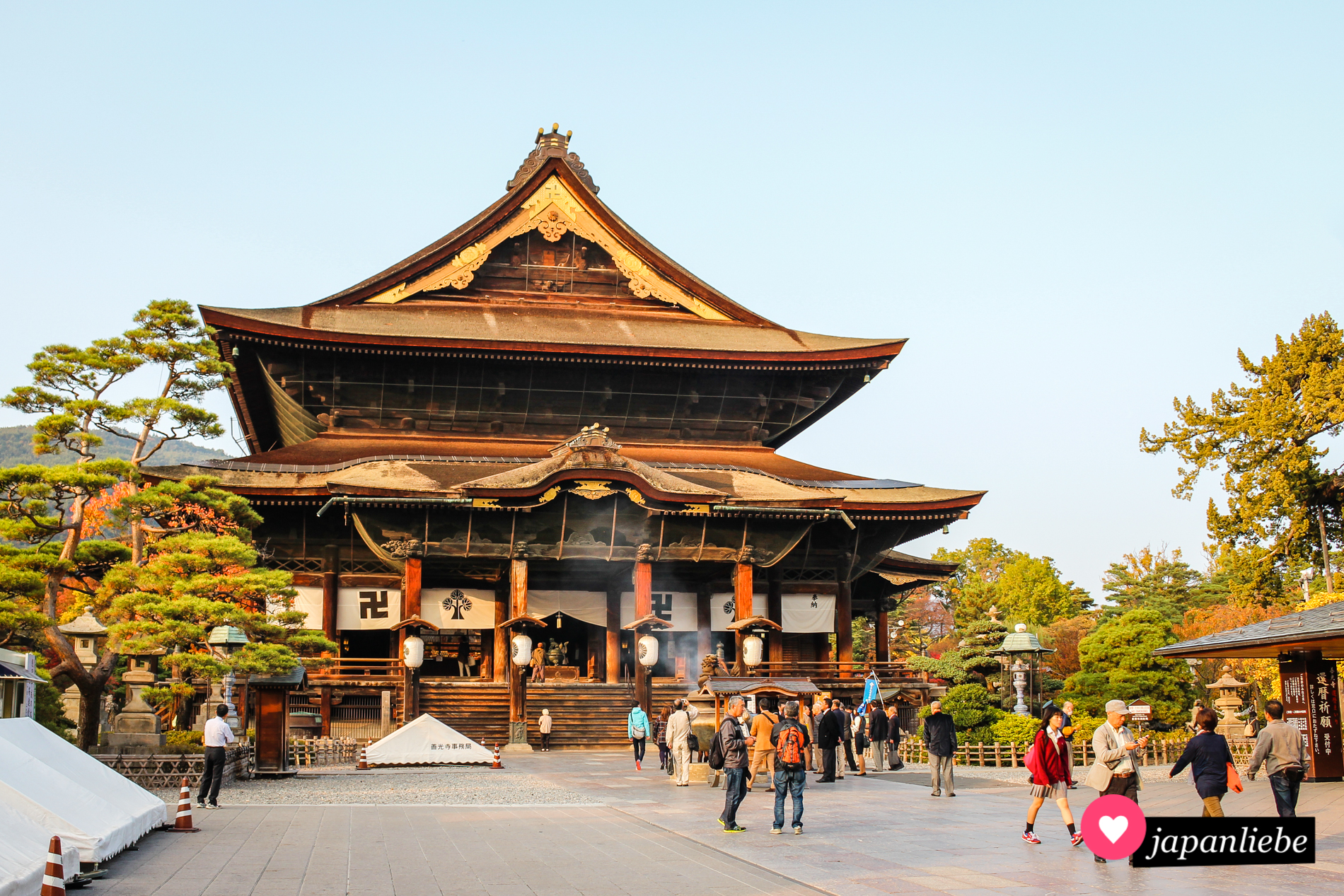 Im Zenkō-ji-Tempel in Nagano befindet sich die älteste Buddhastatue Japans.