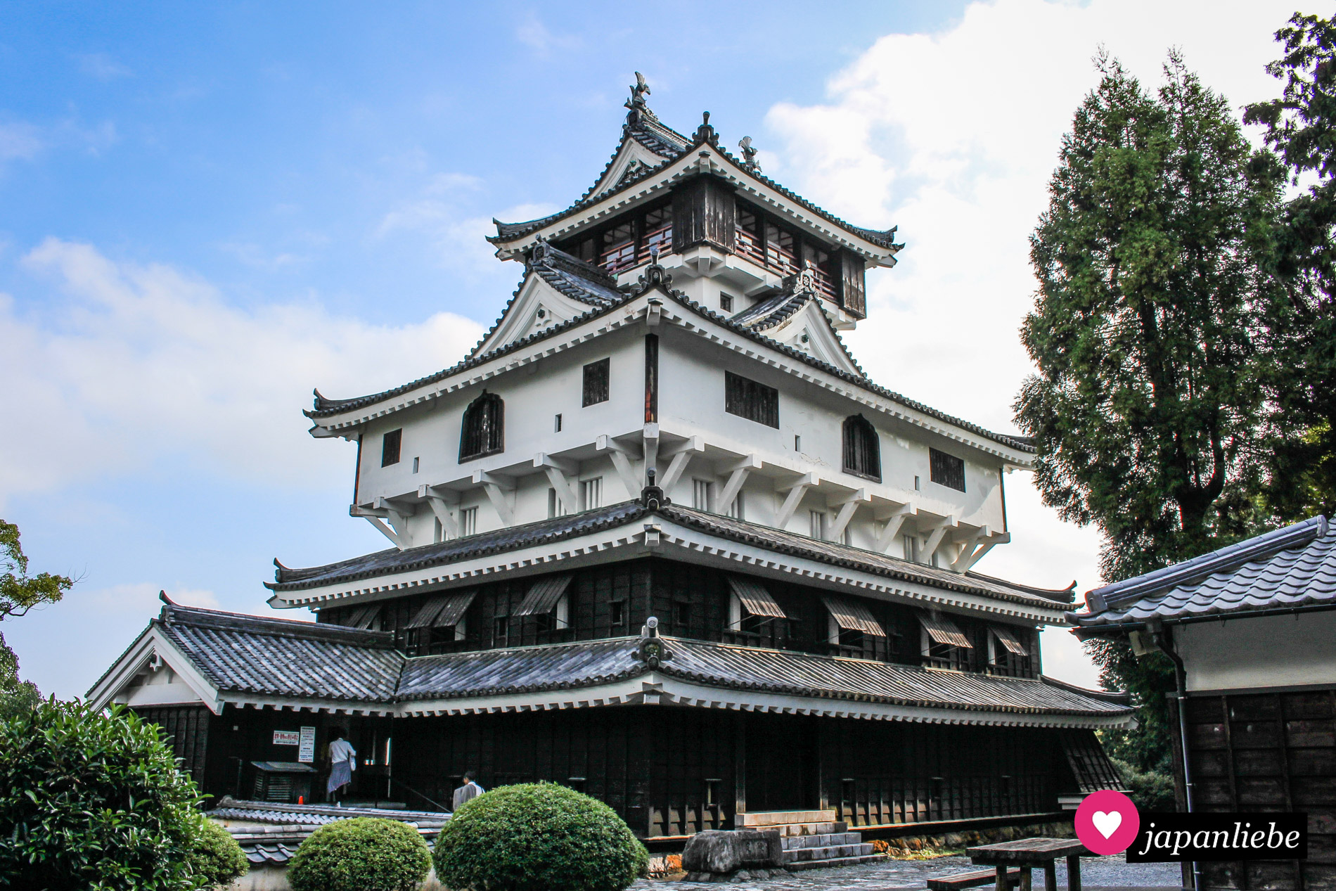 Die Burg von Iwakuni ist im sehr seltenen Kara-zukuri-Stil gebaut.
