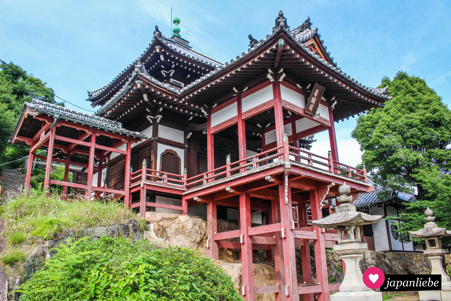 Wirkt ein bisschen wie ein kleiner Bruder des Kiyomizu-dera-Tempels: der Saiho-ji in Takehara.