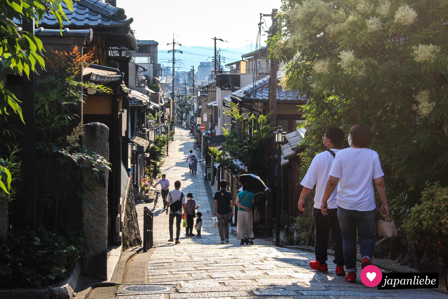 Schlendern durch die Straßen der alten Kaiserstadt Kyōto.
