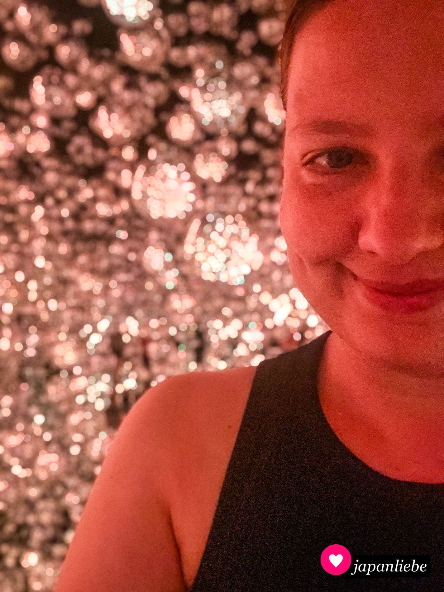 Das teamLab Boderless bietet sich natürlich perfekt für eindrucksvolle Selfies an.